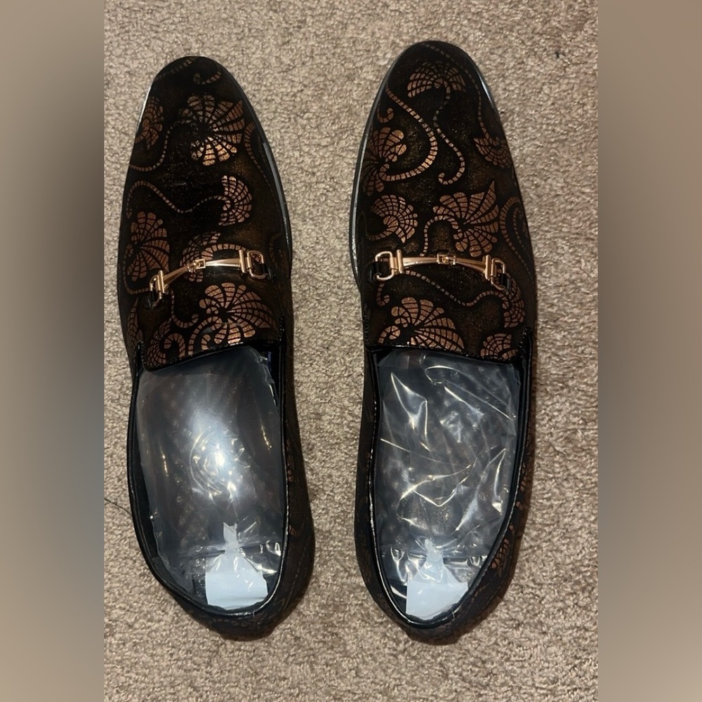 Elegant Brown and Gold Men's Loafers